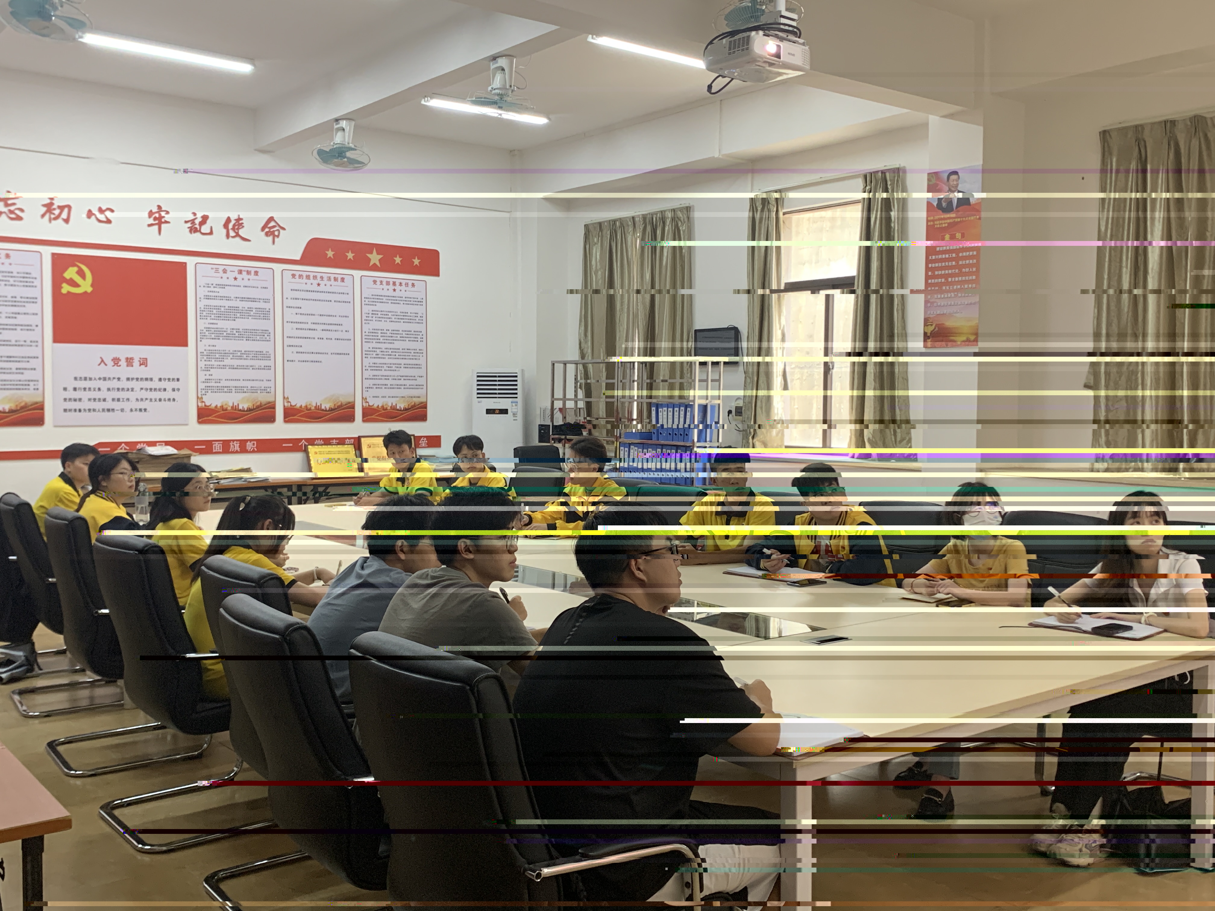 圖為集體學習現場.jpg